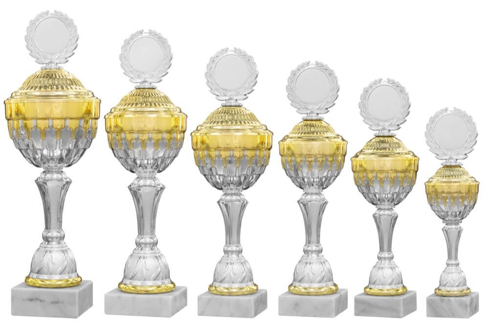 Zweifarbiger Pokal in Gold-Silber mit festem Deckel