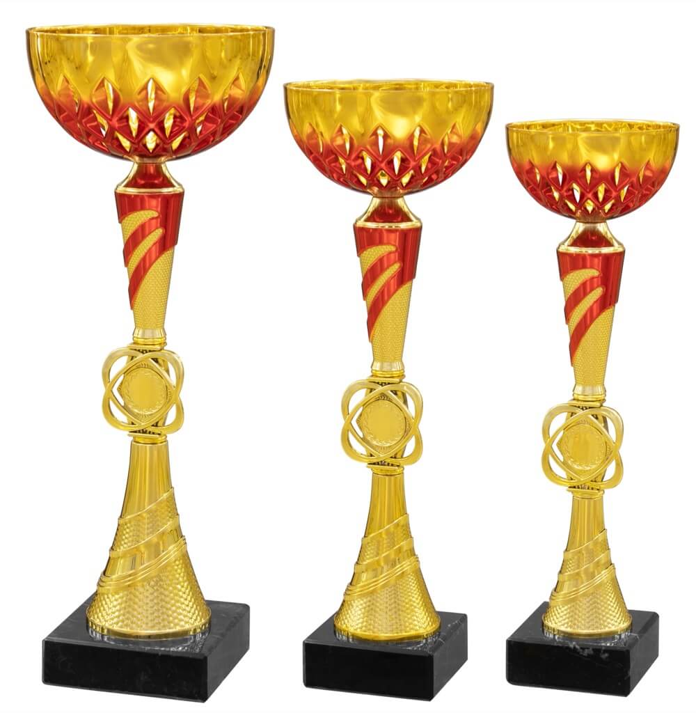 Goldfarbener Pokal mit rot-goldenem Kelch und Spiralstreifen