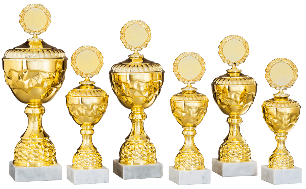 Goldfarbener Pokal mit strukturiertem Kelch und festem Deckel