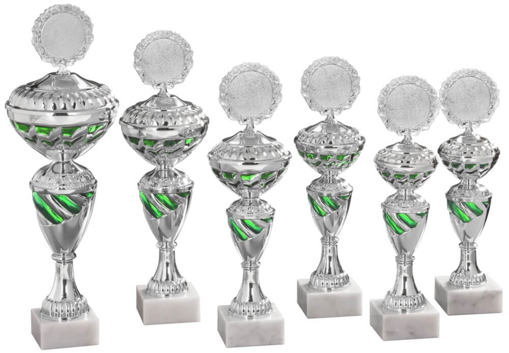 Silberpokal mit grünen Akzenten und losem Deckel