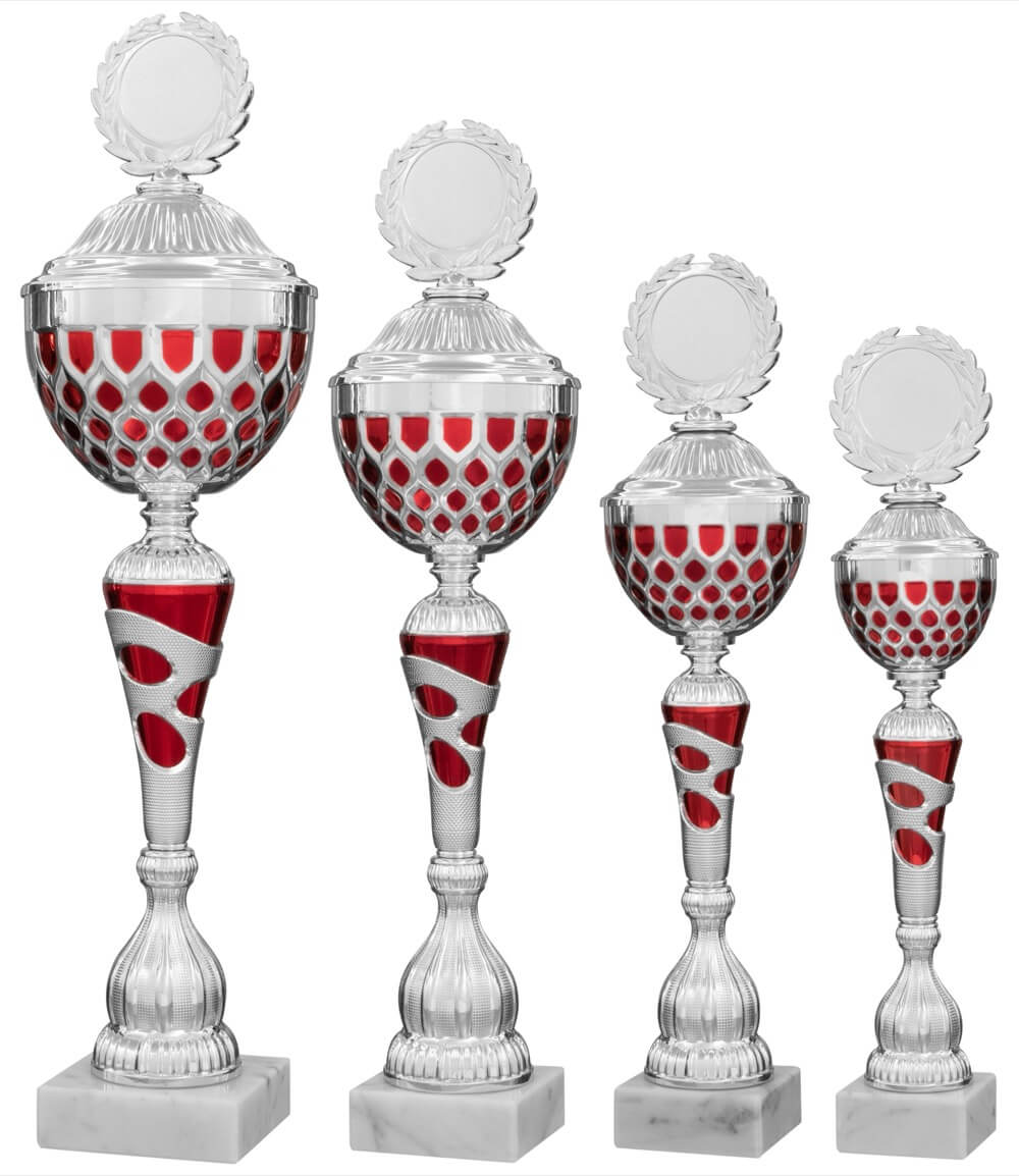 Silberpokal mit roten Akzenten und festem Deckel