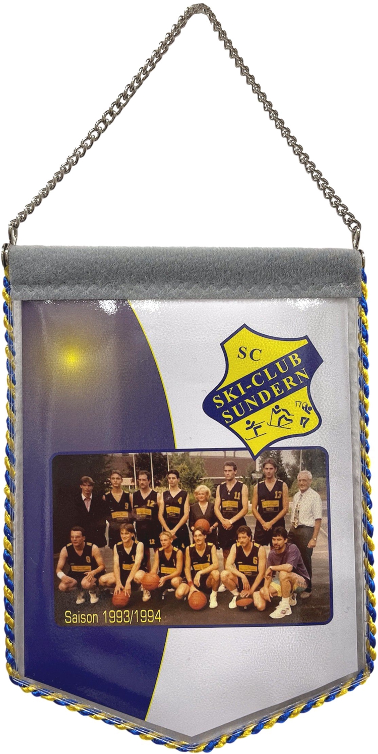 Wimpel mit Kordel und Kettenaufhängung